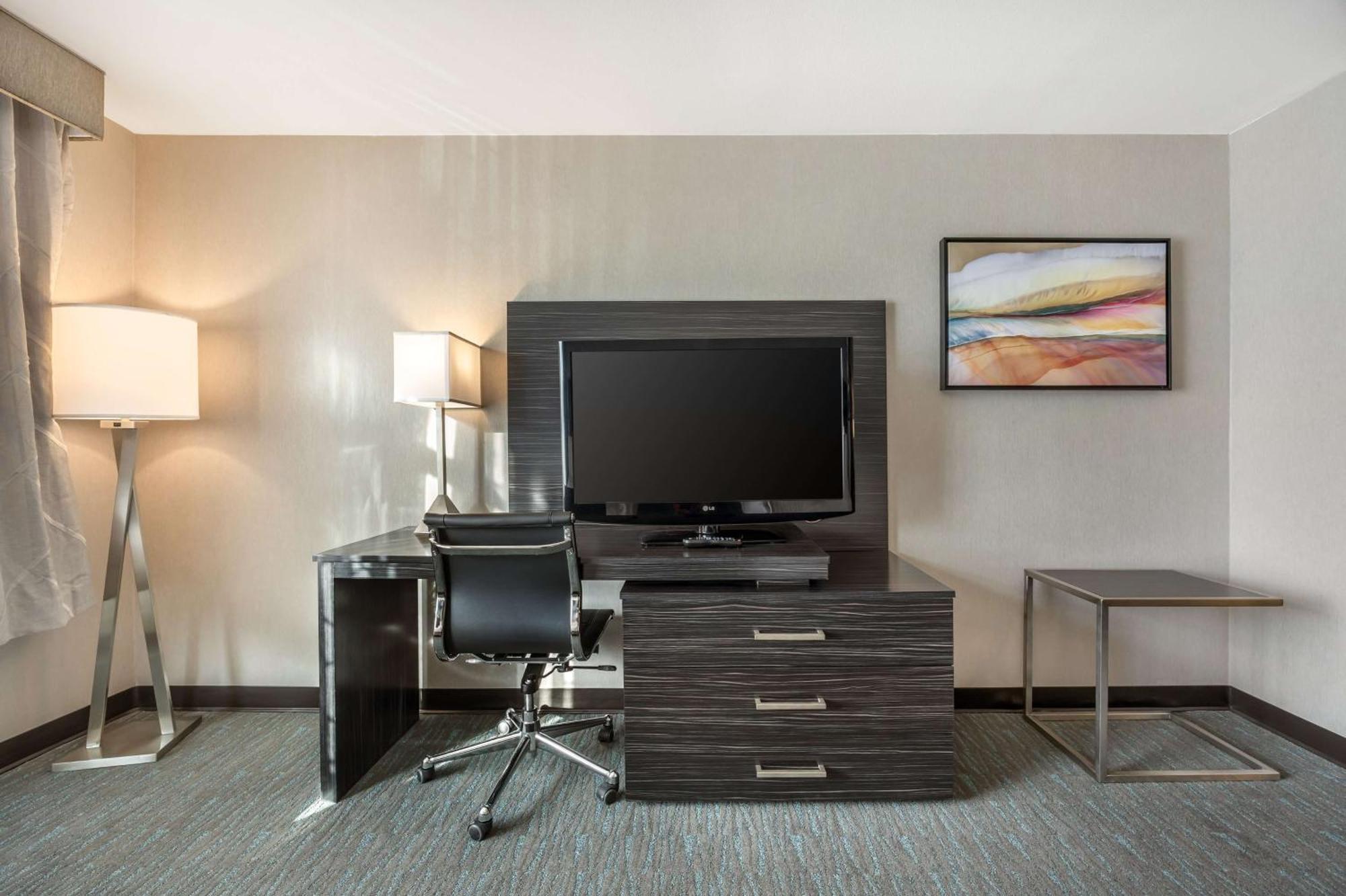 Best Western Plus North Las Vegas Inn & Suites Exterior photo