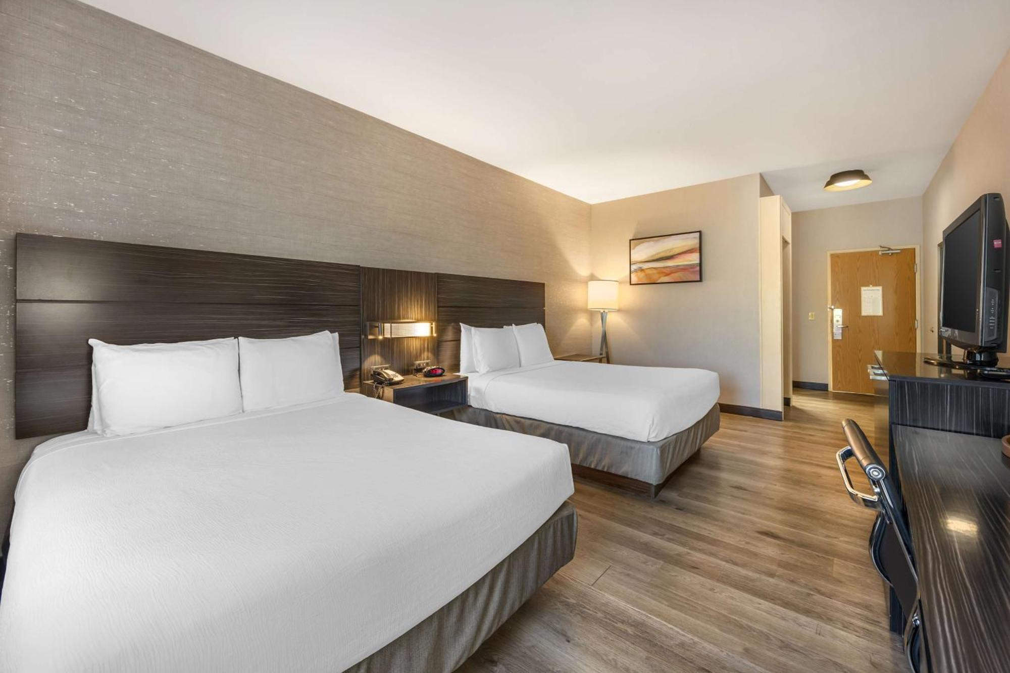 Best Western Plus North Las Vegas Inn & Suites Exterior photo